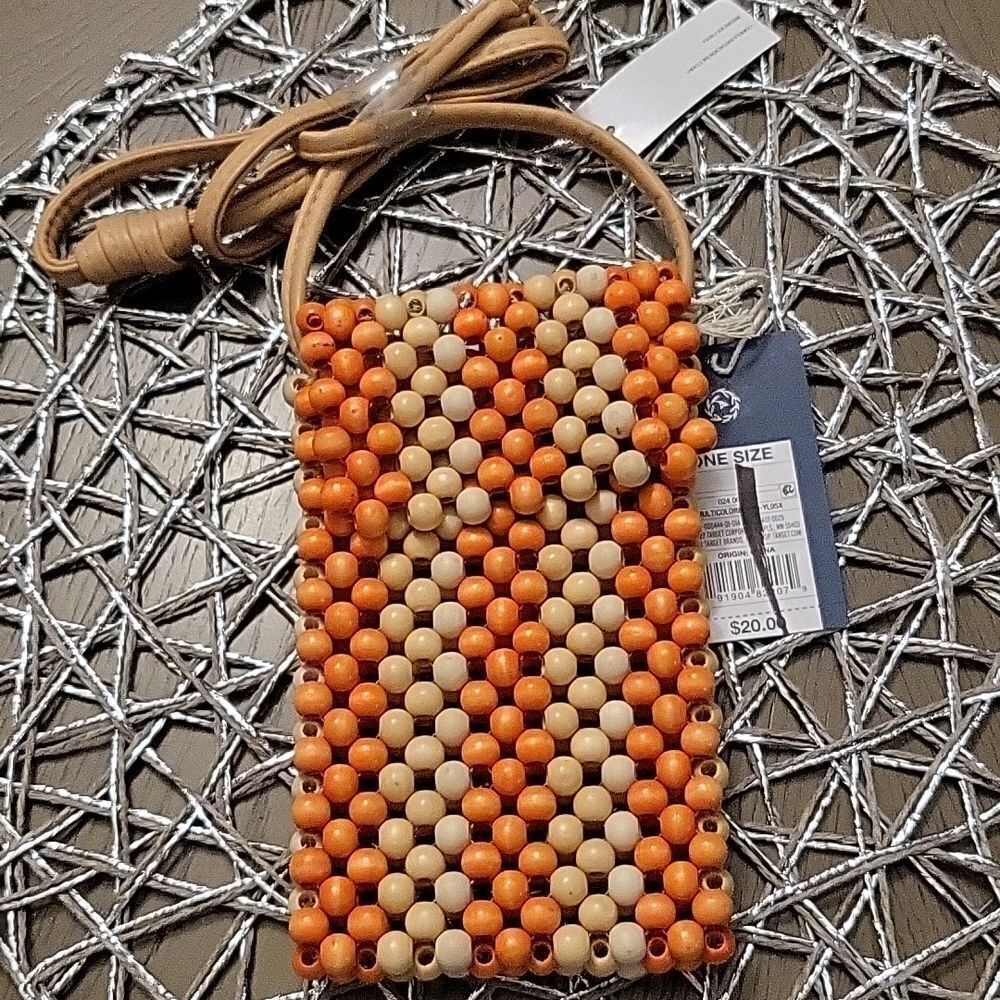 Universal thread BEADED crossbody PHONE purse NWT 👛